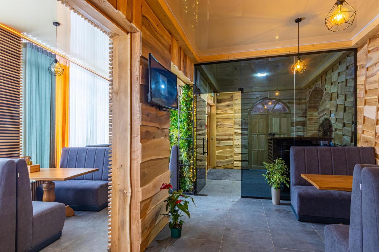 Hotel Rich OAK Jablunyzja Exterior foto
