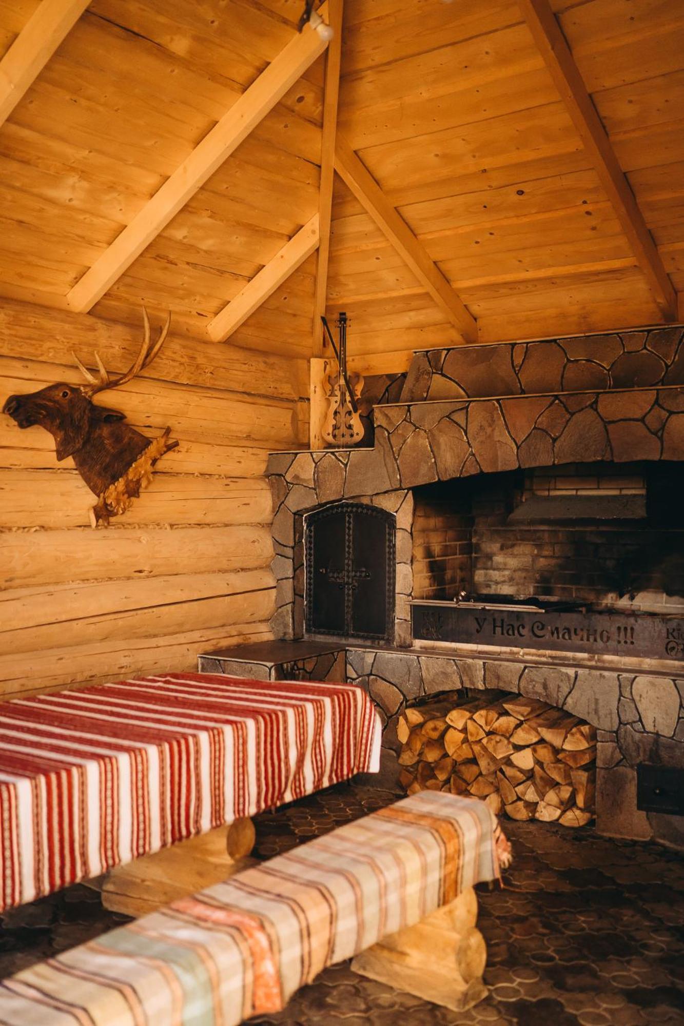 Hotel Rich OAK Jablunyzja Exterior foto